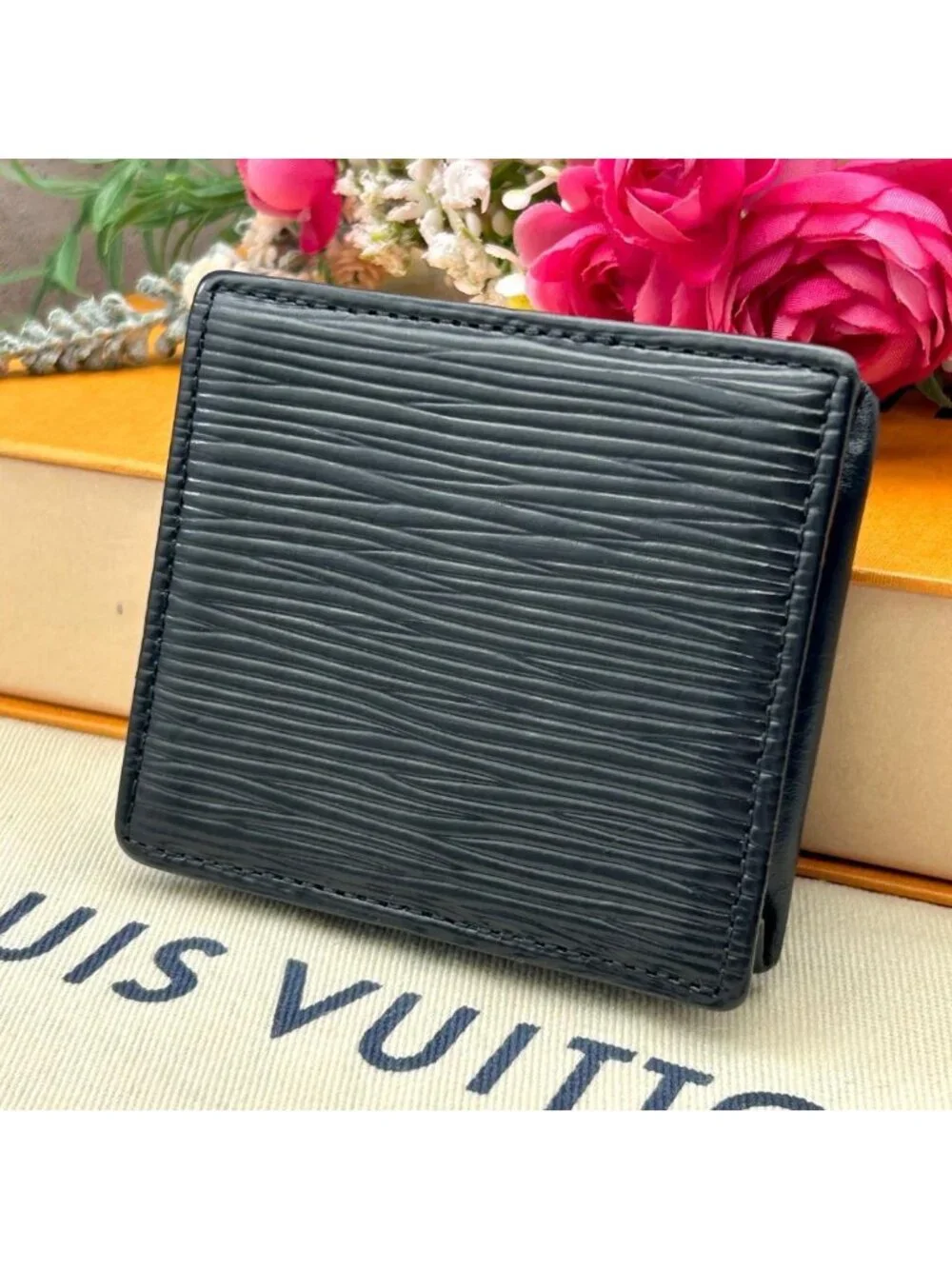 Louis Vuitton Epi Porte-Monnaie Boite Coin Case